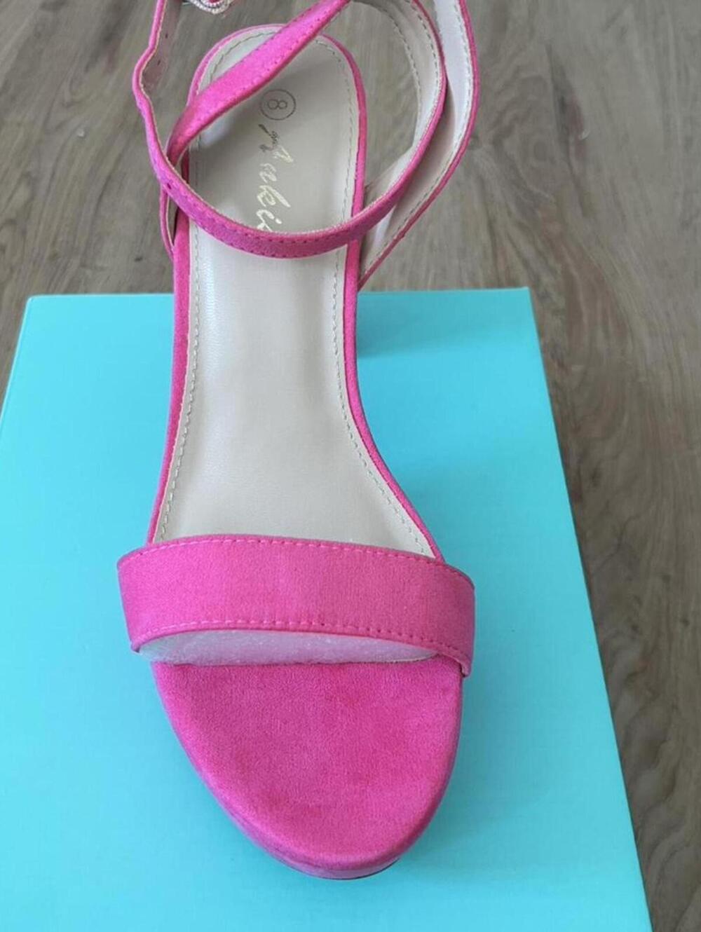 New in box Pink suede block heel sandals #heels #summer